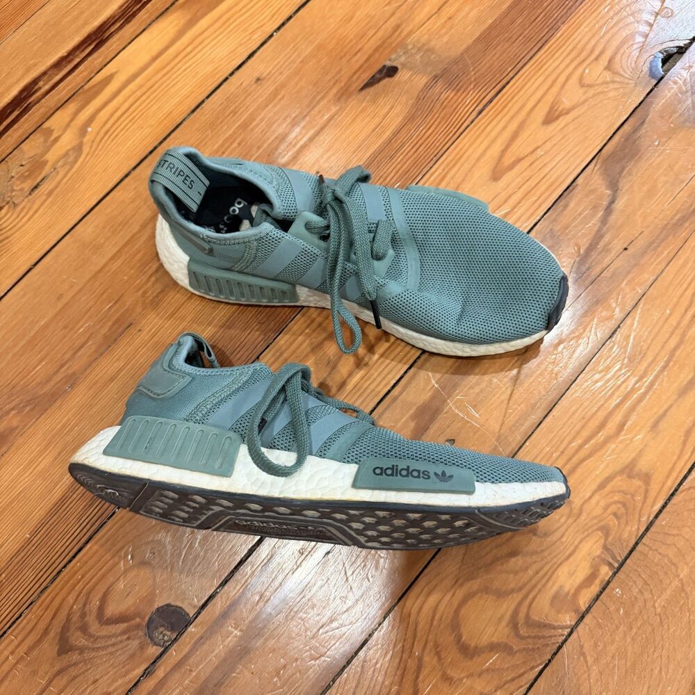Adidas Boost Mens Sneaker Size 7 NMD Vapour Steel Green Lace-up White Leg Day